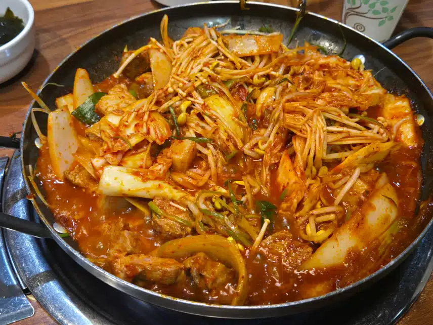 *저녁은 돼지 두루치기+솥밥