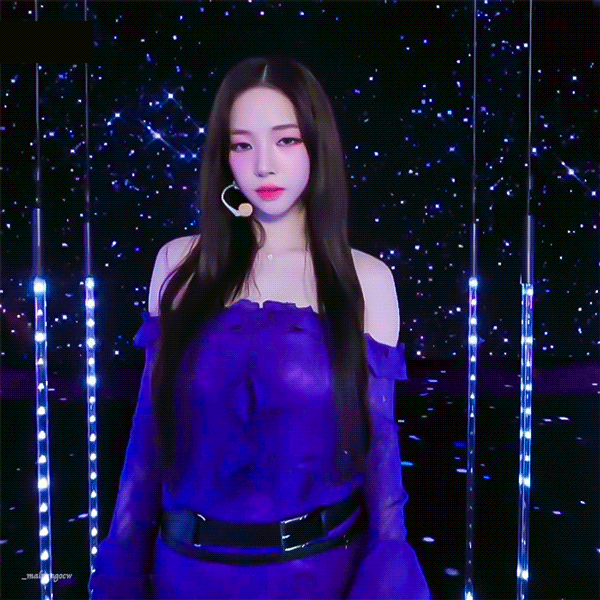 가요대제전 카리나 콜라보 무대gif