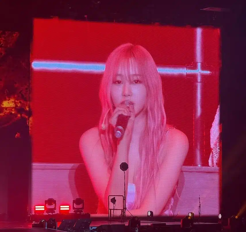 어제 에스파 시애틀로 콘서트 전광판jpg