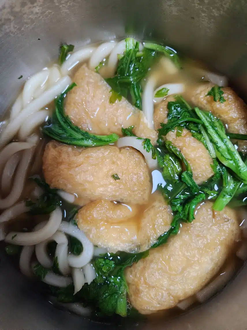 유부 칼국수