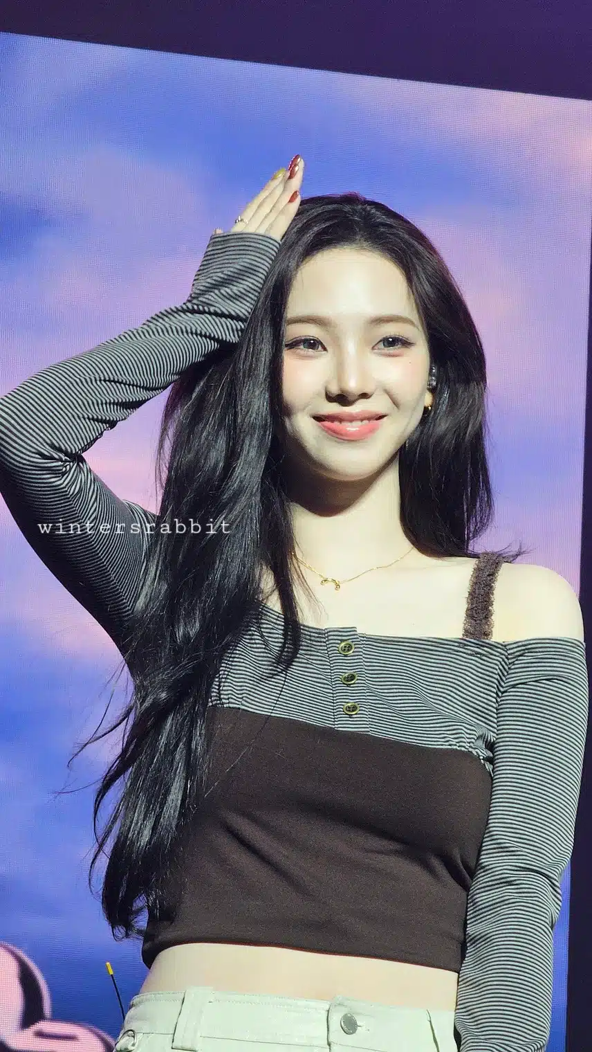 어제 에스파 미국 콘서트 지민정 고화질jpg