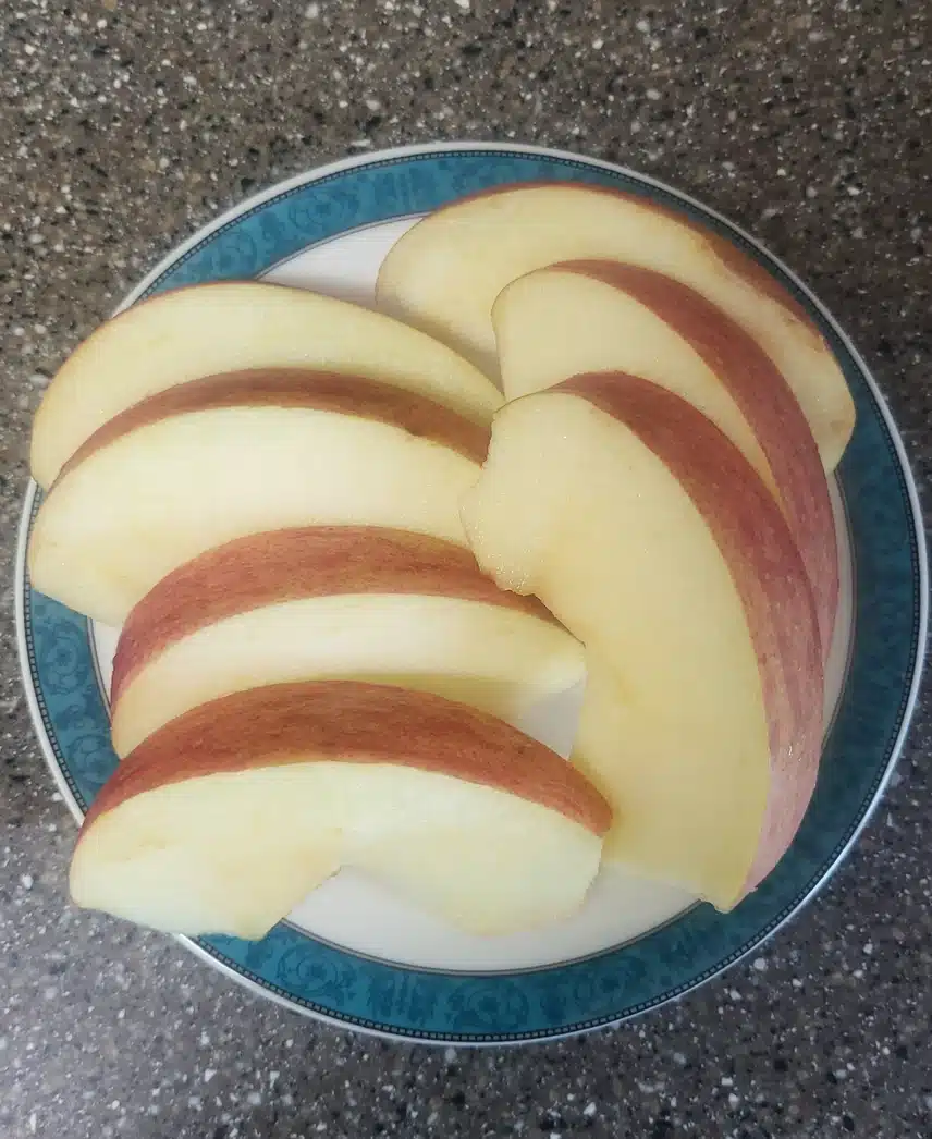 새콤달콤한 사과 🍎
