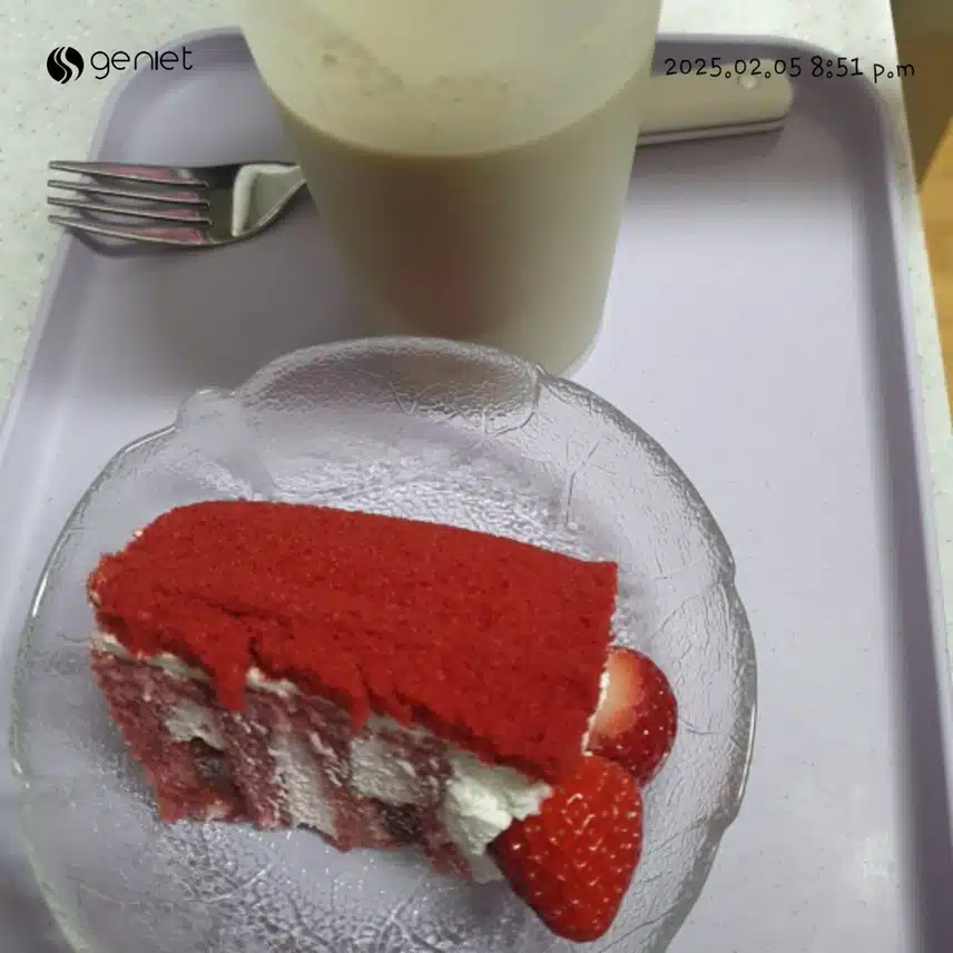 딸기케잌으로 저녁