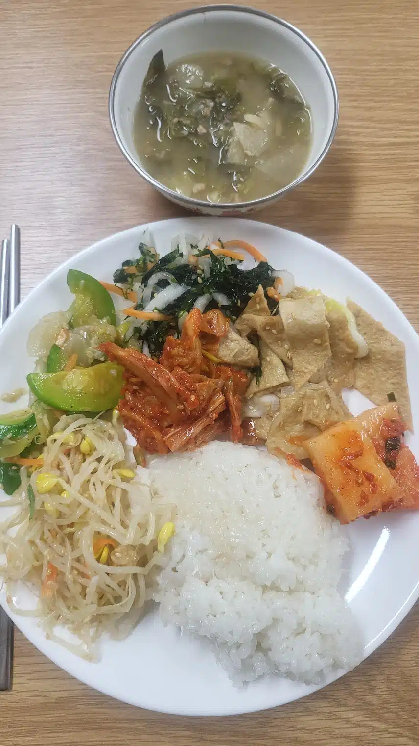 점심은 엄마의 손맛 듬뿍 이네요.🫶