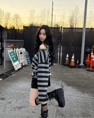 카리나 너무 이쁘네요 디저트도 굿 !