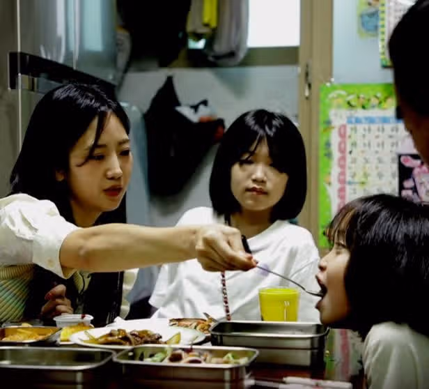 강혜연님 자선단체 광고에 나오셨네요^^