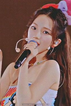 카리나님 도쿄돔 예삐예삐 정말 귀엽네요. 