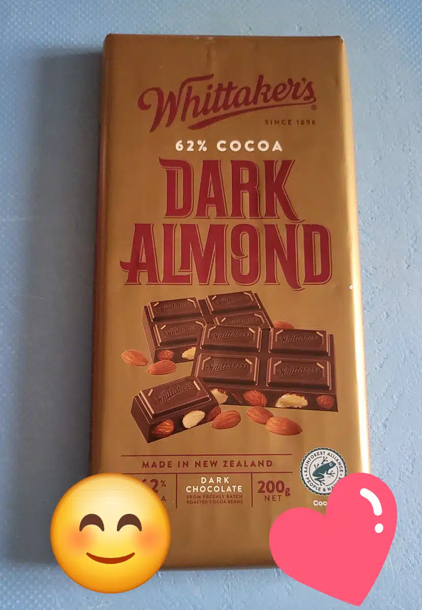   🍫 다크 초콜릿아몬드로 찐하게 😘