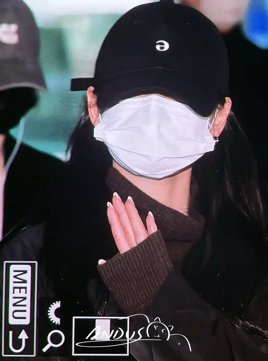 오늘 공항 입국한 에스파 프리뷰jpg