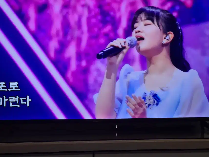 일본가수 아키님이 회룡포를 감성넘치게  부르네요
