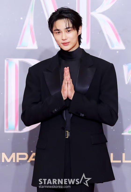 우석님 스타랭킹 남자배우 부문에서 2위 소식
