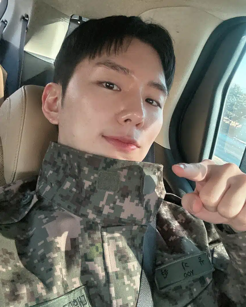 오늘 만기전역하고 몬베베곁으로 돌아온 기현 