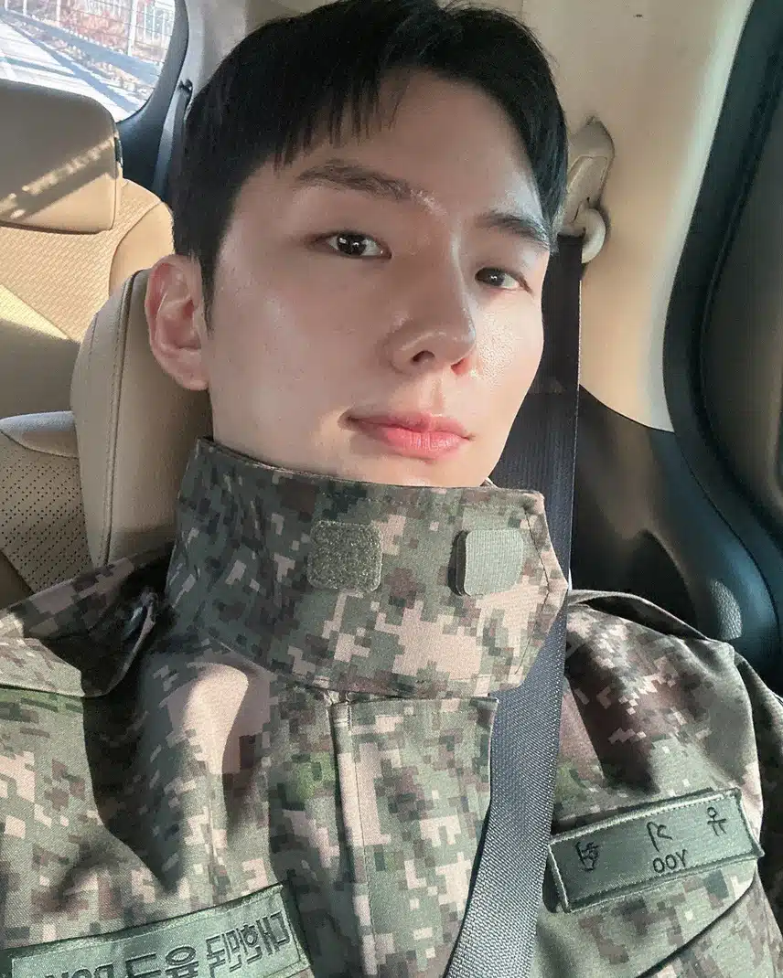 오늘 만기전역하고 몬베베곁으로 돌아온 기현 