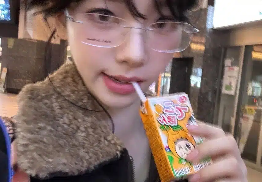 다시봐도 잘어울려도 긱시크 카리나jpg