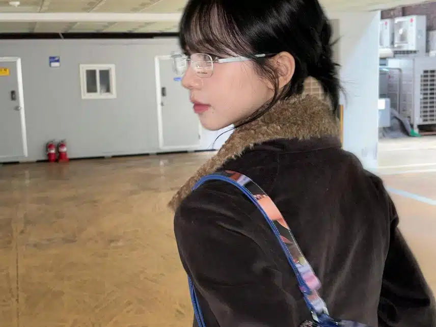 다시봐도 잘어울려도 긱시크 카리나jpg