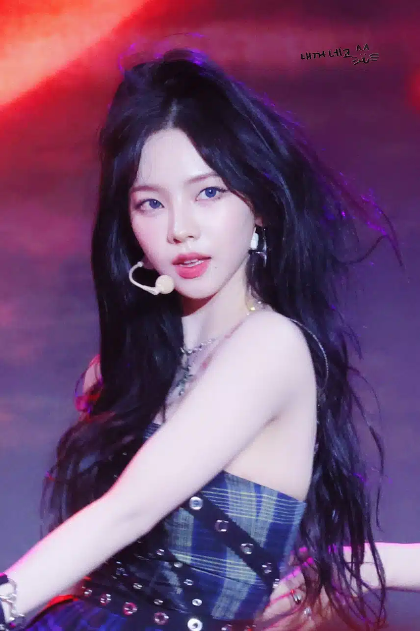 만우절때 기념 타돌 홈마들이 올려준 카리나 직찍jpg