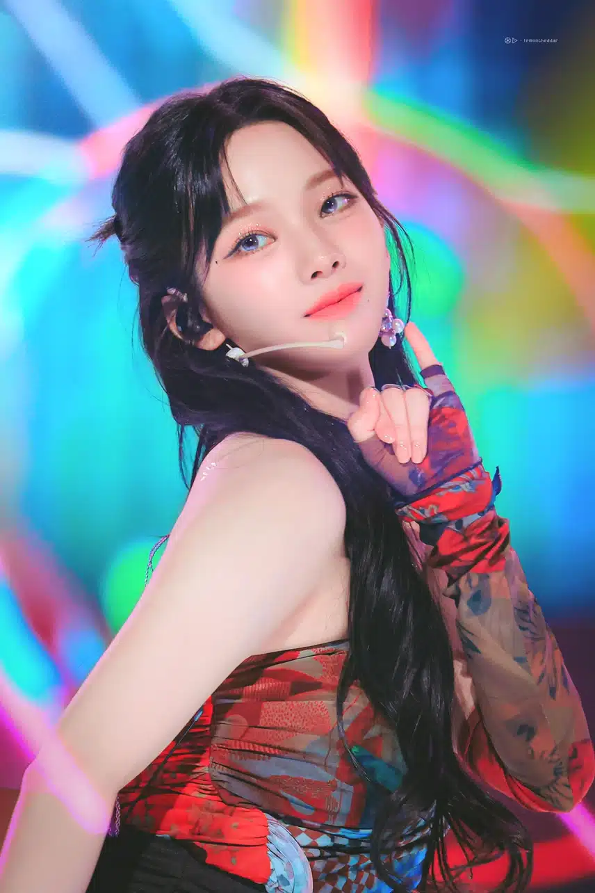 만우절때 기념 타돌 홈마들이 올려준 카리나 직찍jpg