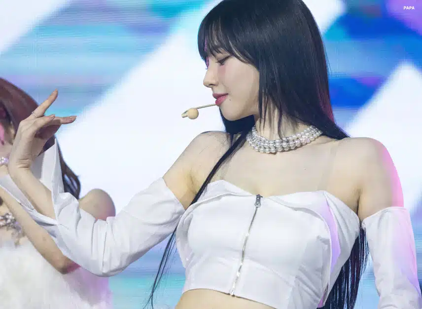 만우절때 기념 타돌 홈마들이 올려준 카리나 직찍jpg
