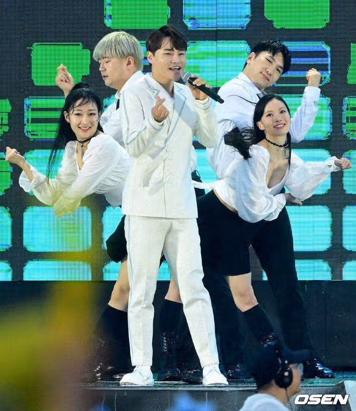 우중에서도 최고로 빛나더이다