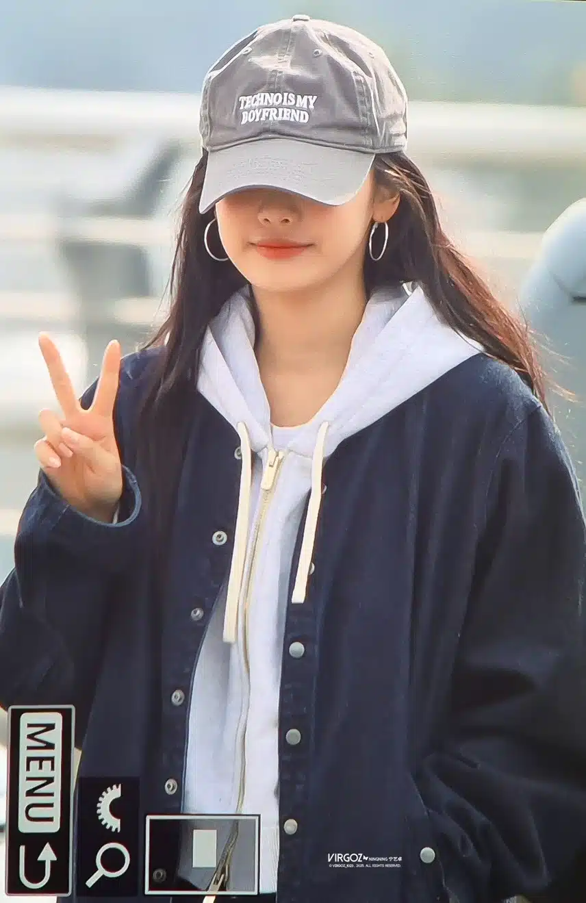 오늘 런던 출국한 에스파 프리뷰jpg