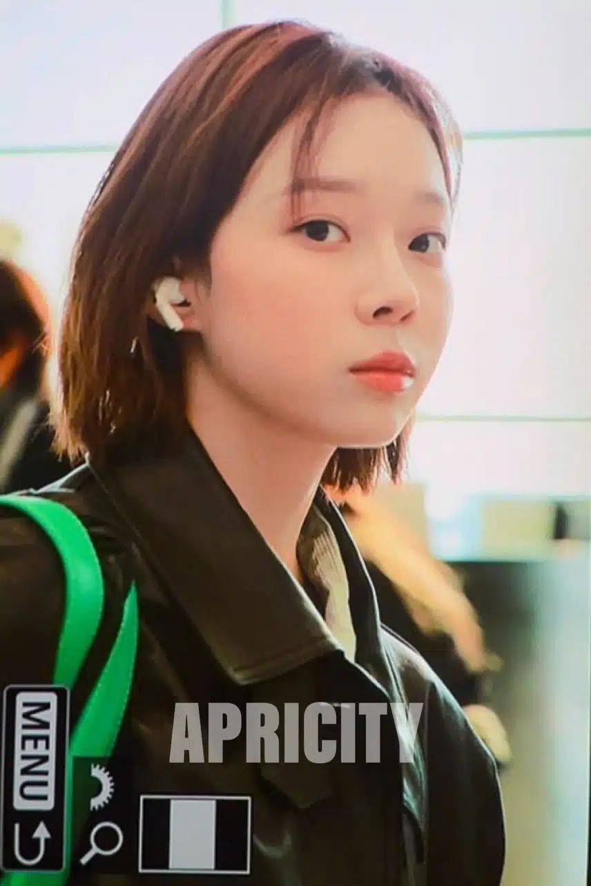오늘 런던 콘서트 일정 마치고 파리로 떠난 에스파들jpg