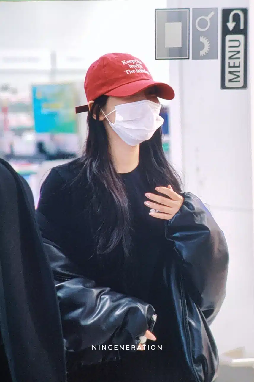 오늘 런던 콘서트 일정 마치고 파리로 떠난 에스파들jpg