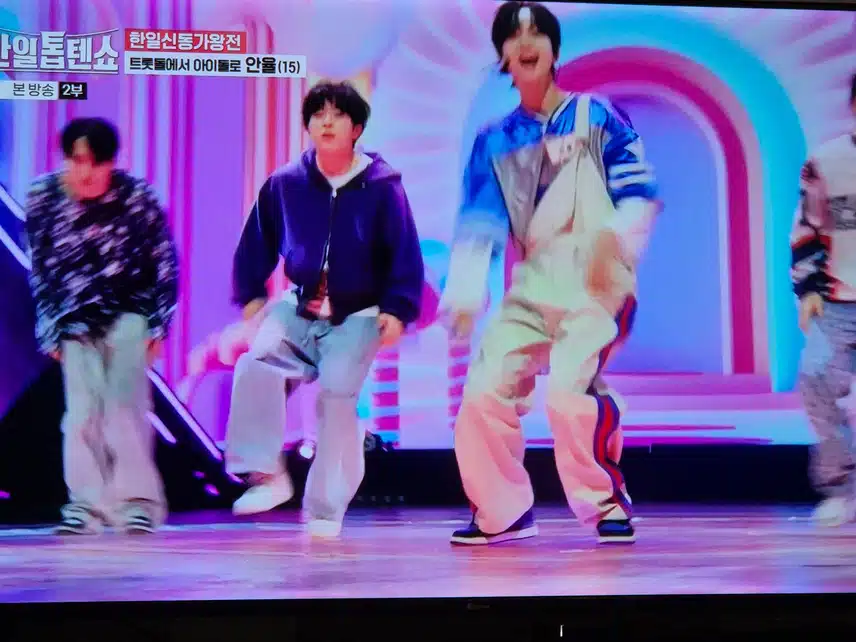 오랫만에 보는 안율군이 너무 크고 멋져졌네요