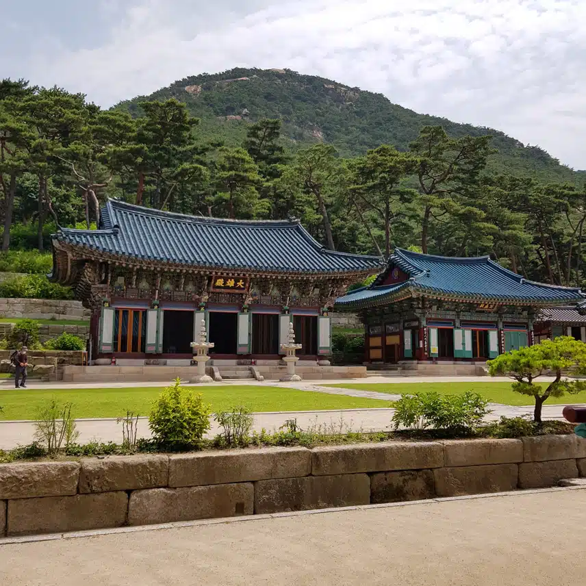 진관사 가는 길..
