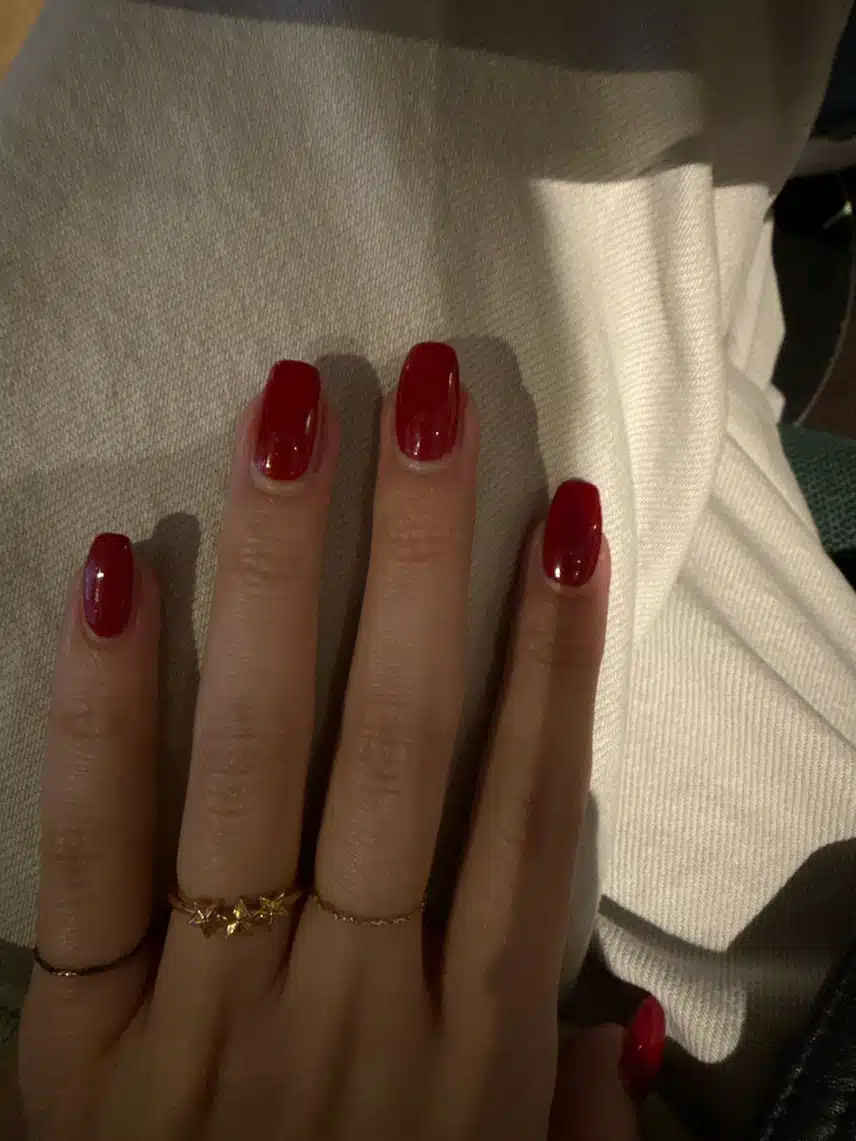 윈터의 셀프 매니큐어 💅