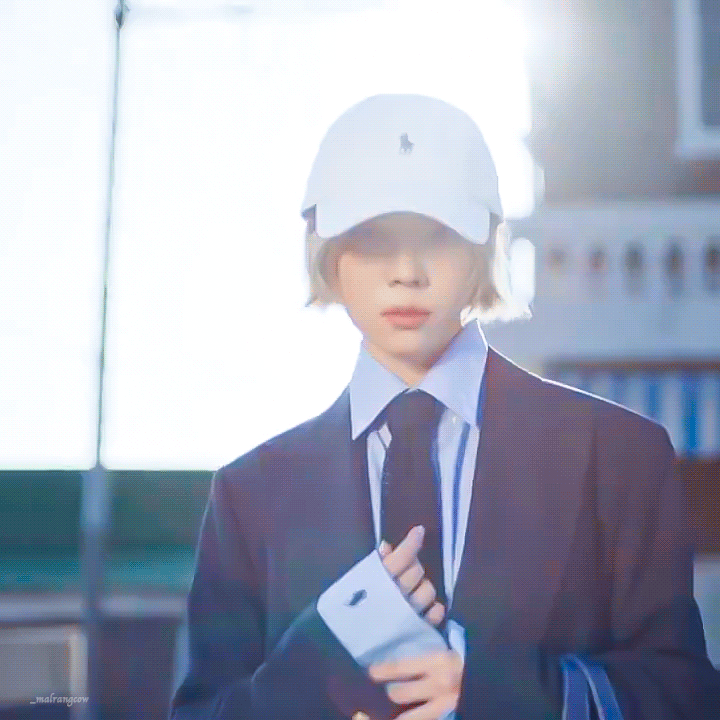윈터 폴로 화보 gif