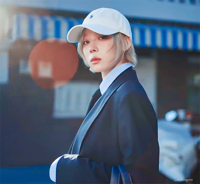 윈터 폴로 화보 gif