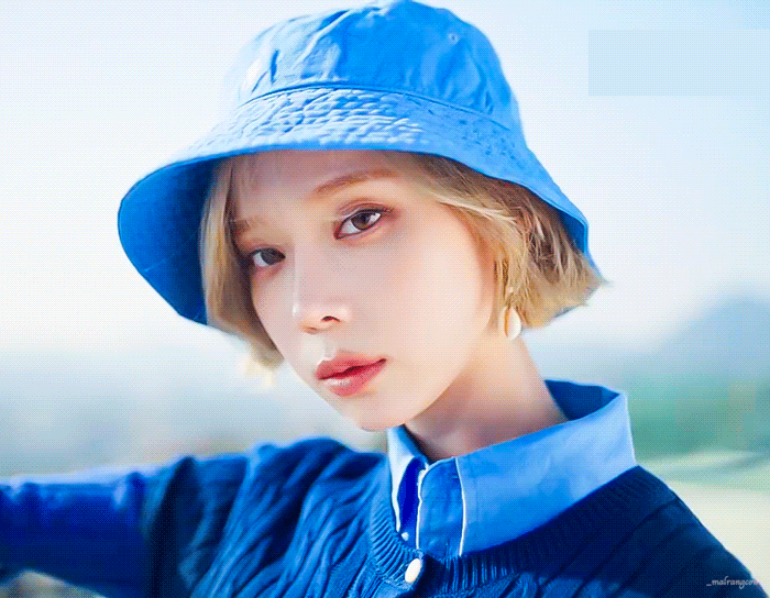 윈터 폴로 화보 gif