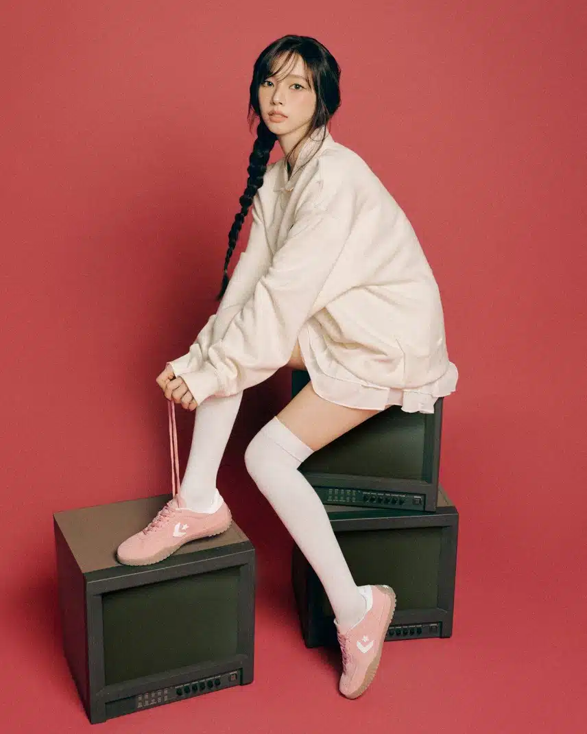 방금 뜬 컨버스 카리나 화보jpg