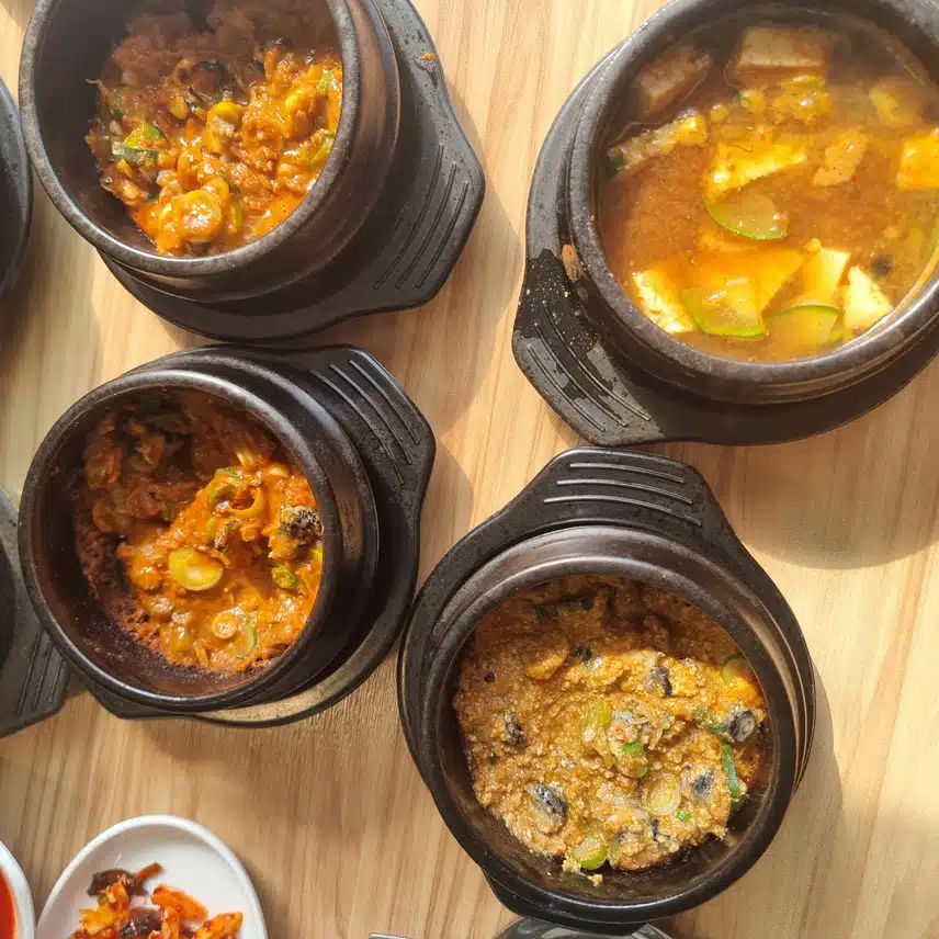 우렁이쌈밥