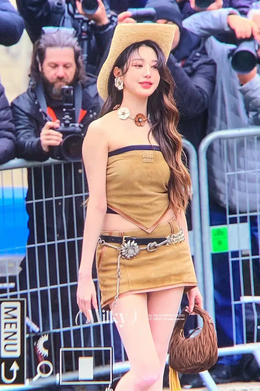 실시간 미우미우 패션위크 장원영 프리뷰jpg