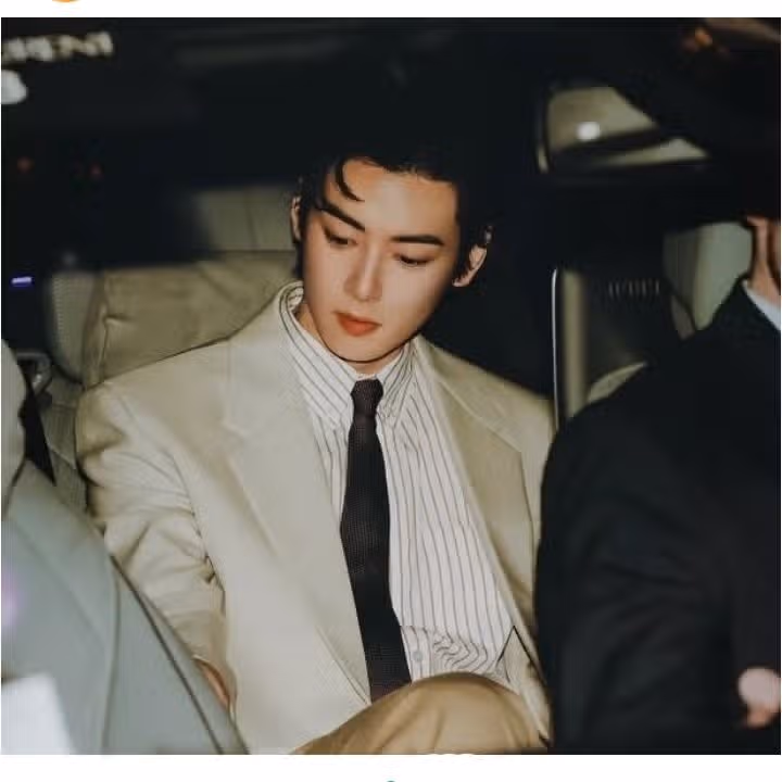 Cha Eun-woo Un vaso de agua es como una película.