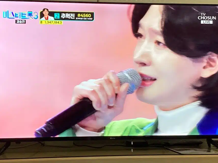 아직도 여리여리하고 예쁜 모습으로 좋은 노래 들려주네요