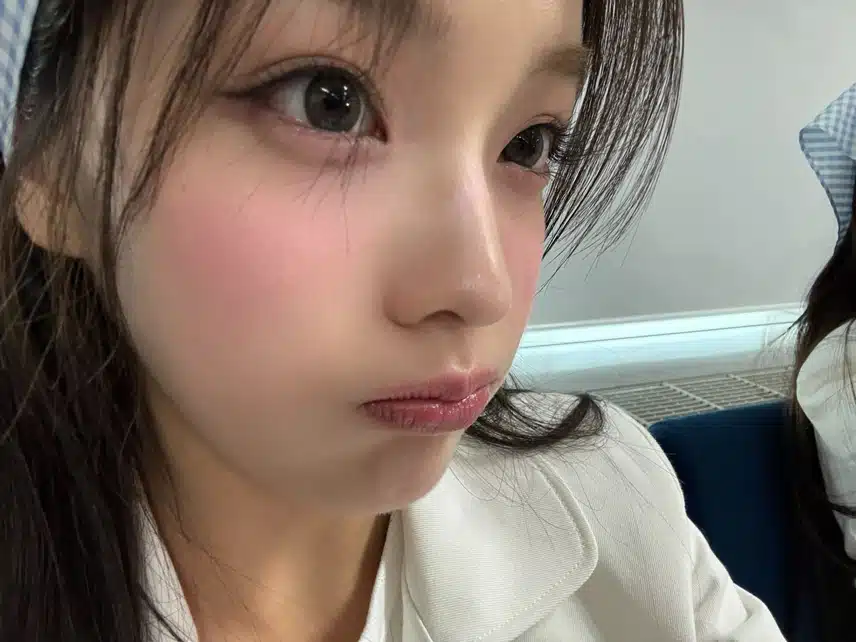 이로하님 셀카 너무 뽀둥(?)하고 귀엽네요 