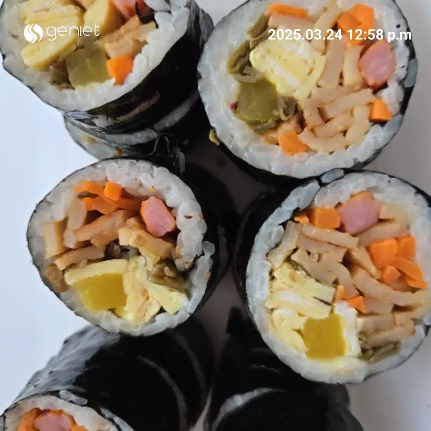 딸램이가. 싸준김밥. 맛이 좋아요