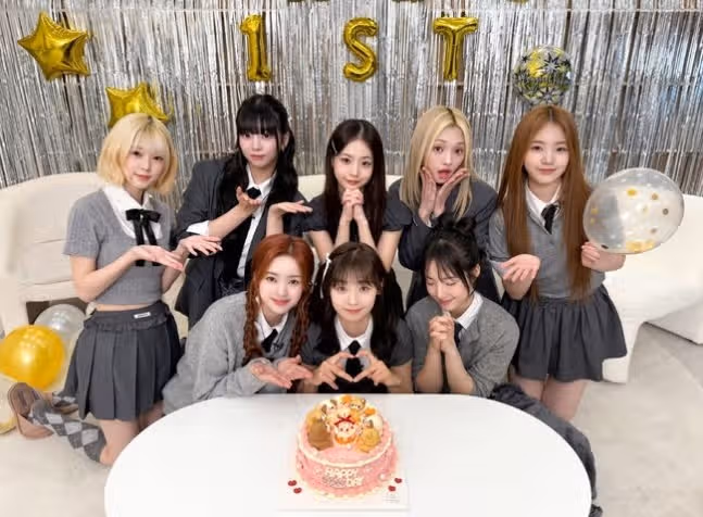 유니스 결성 1주년이 되었군요 너무 축하해요 