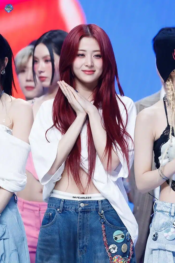윤진님 이지 때 1위 앵콜현장포토를 다시 봤어요