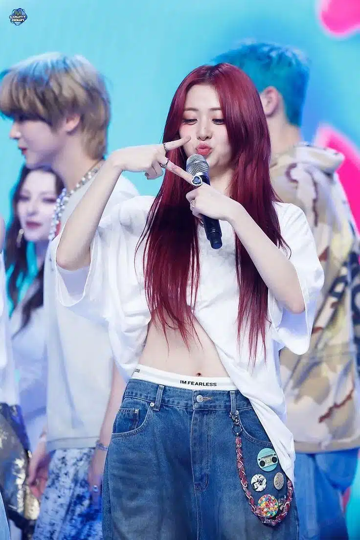 윤진님 이지 때 1위 앵콜현장포토를 다시 봤어요