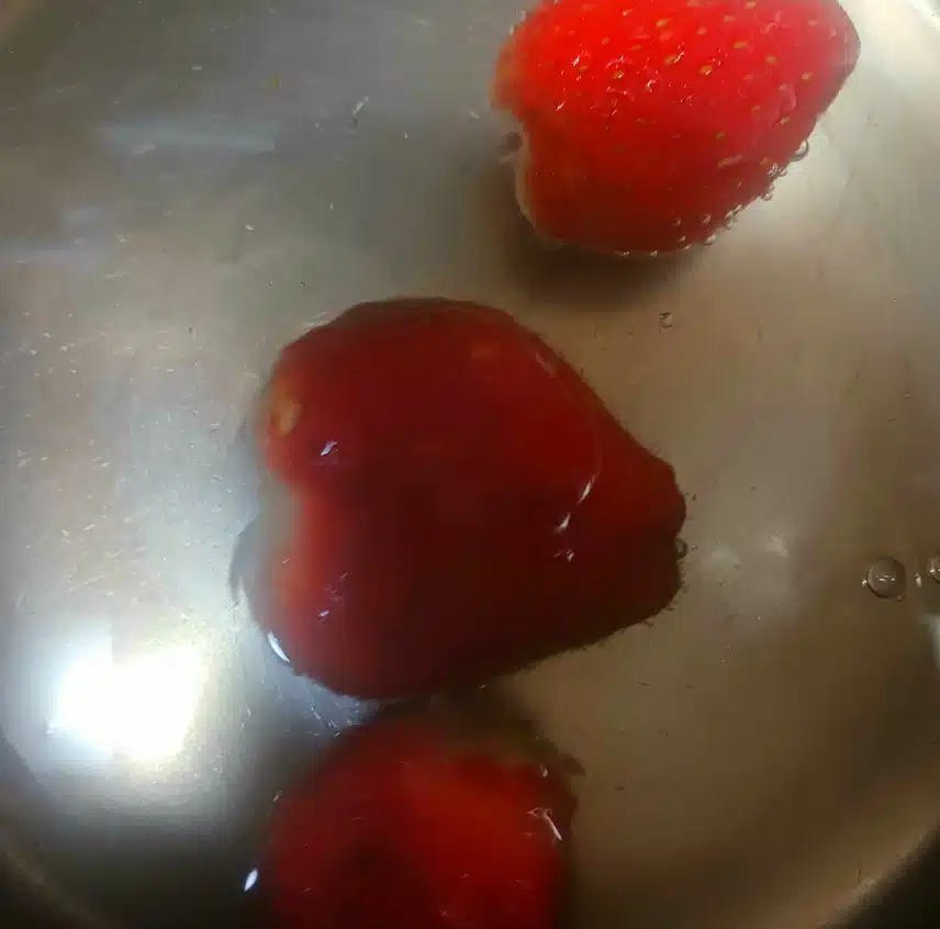 간식으로 맛있는 딸기
