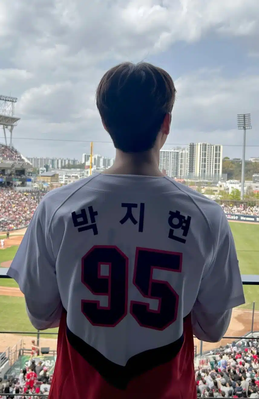KIA 박지현 시구 가볍고 멋지게 승요되길