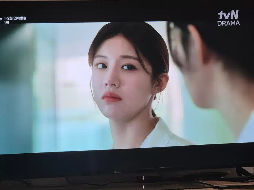 의사생활을 꿈꾸는 레지던트들의 성장과정을 보여주는 스핀오프드라마