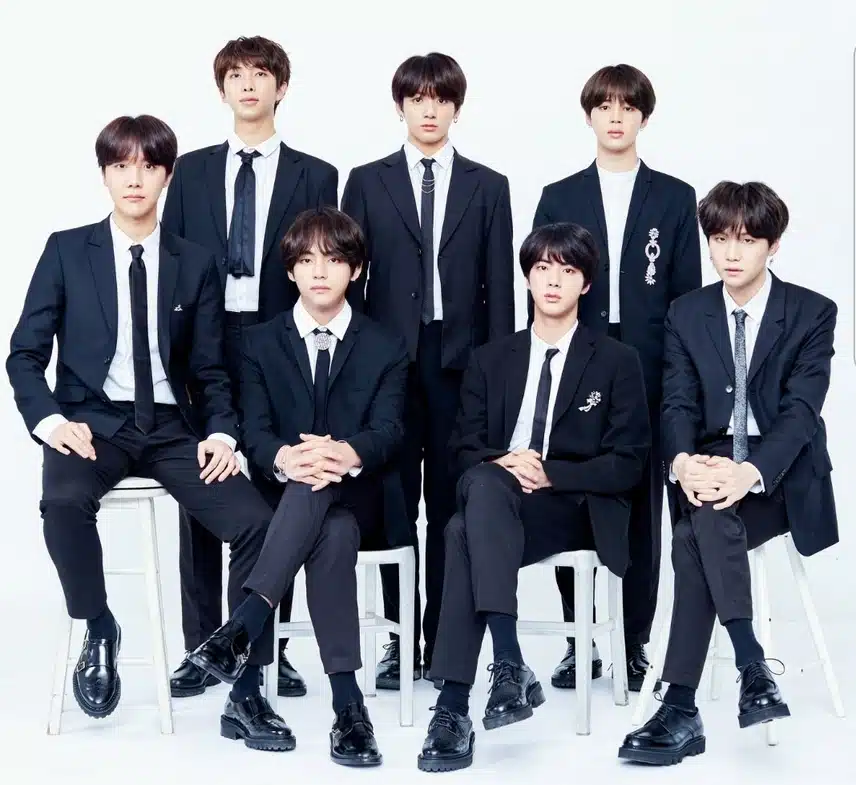 방탄소년단 완전체 그립네요 
