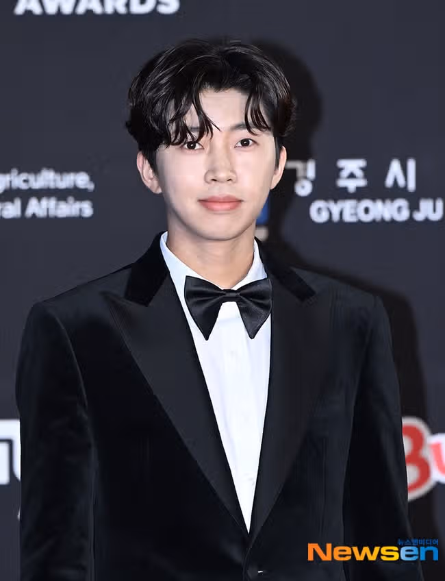 포도알 조사에서 압도적으로 1위한 영웅님