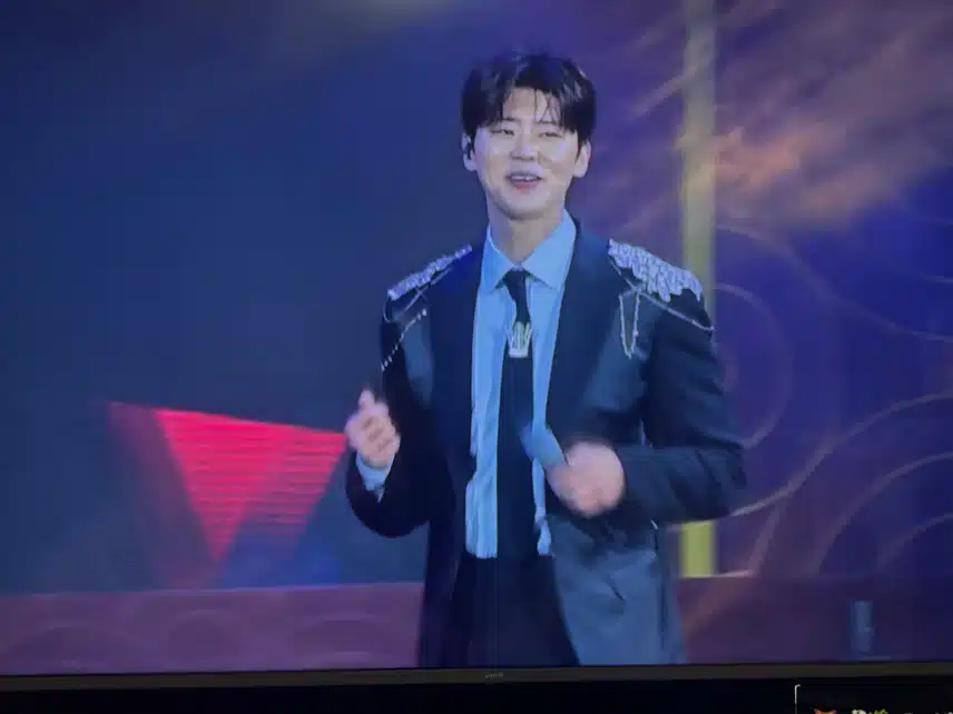행사 헤드라이너 지현님!!! 빛나요!! 