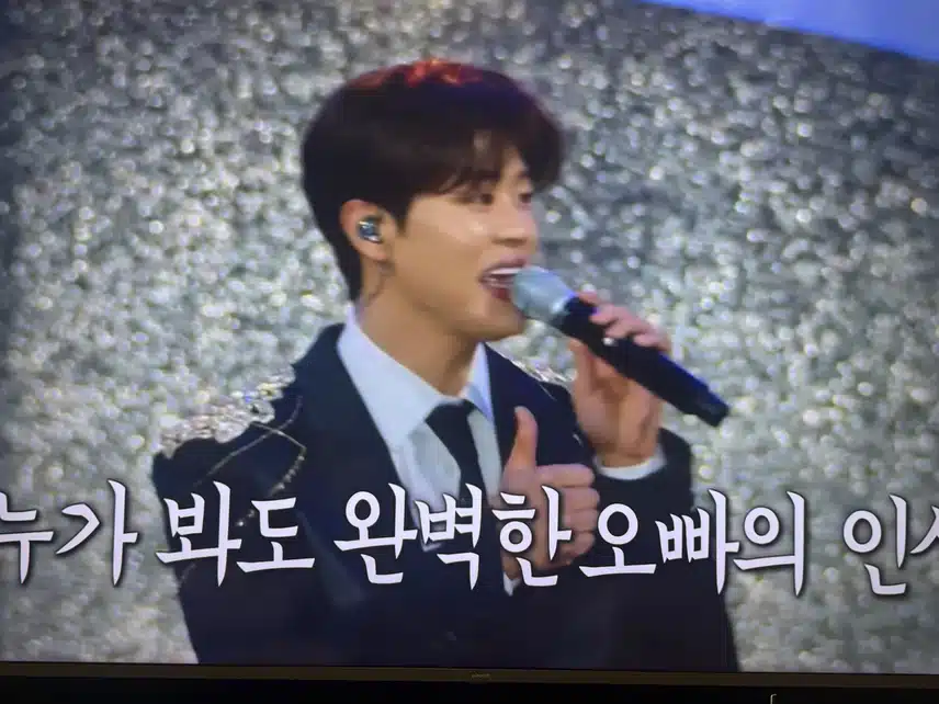 행사 헤드라이너 지현님!!! 빛나요!! 