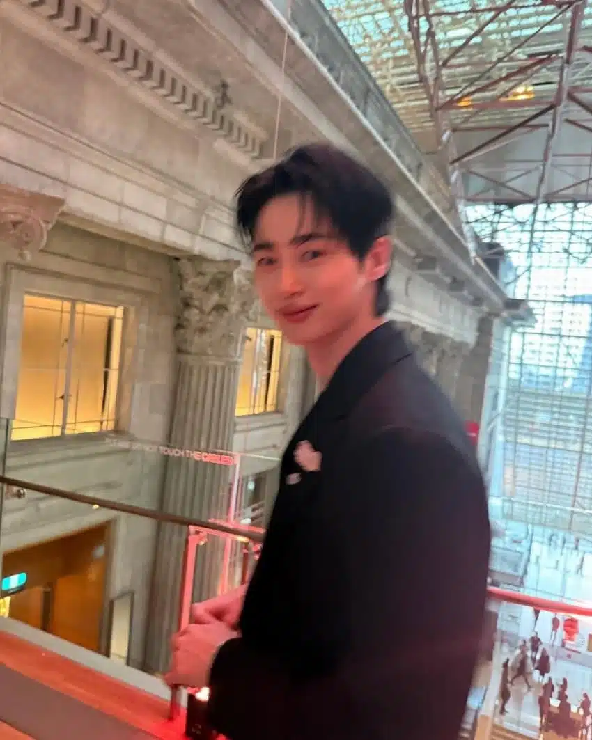 흔들려도 편안한 이목구비